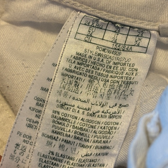 Women’s Guess Brittany Boot White Jeans - Picture 3 of 8